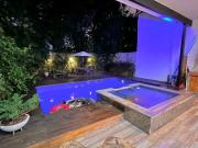 VENTA de CASA cerca al Tesoro con piscina. REMODELADA...