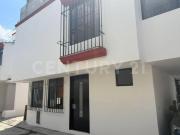 VENTA DE CASA CERCA DE PLAZA CRISTAL, UVP Y EL BLVD 5 DE...