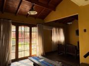 Venta de casa cinco ambientes, Santa Clara del Mar