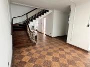 VENTA DE CASA BIEN UBICADA EN BREÑA CON MUCHO POTENCIAL