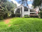 Venta de casa como terreno en condominio horizontal