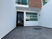 Venta de Casa con 3 habitaciones cerca de la BUAP