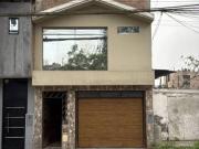 VENTA DE CASA CON 3 PISOS, SÓTANO Y COCHERA PARA 3 AUTOS...