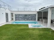 Venta de casa con 5 recamaras, Burgos, Temixco,...