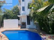 Venta de casa con alberca en Burgos Temixco,...