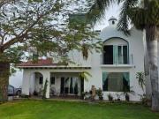 VENTA DE CASA CON ALBERCA EN COL EMILIANO ZAPATA