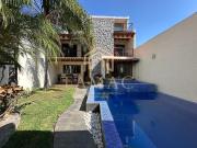 Venta de casa con alberca en Fraccionamiento en Zona...