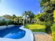 Venta de casa con alberca en la Col. Tlaltenago,...