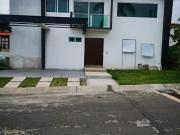 VENTA DE CASA CON ALBERCA EN LOMAS DE COCOYOC