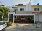VENTA DE CASA CON ALBERCA PRIVADA EN FLUVIAL VALLARTA...