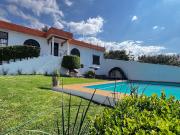 VENTA DE CASA CON ALBERCA Y AMPLIO JARDÍN EN CUAUTLA,...