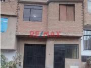 Venta de Casa con Doble Frente – Urb. Las Palmas, Puente...