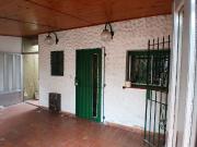 VENTA DE CASA CON DOS LOCALES CON PARQUE EN LANUS