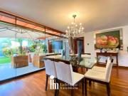 Aurora Miraflores,vendo casita tipo dpto. en primer...