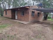 VENTA DE CASA CON GRAN PARQUE de 2 dormitorios c/...