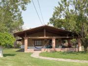 ¡Venta de casa con gran terreno!