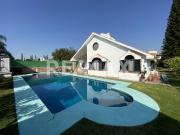 Venta de Casa con gran terreno en Lomas de Cocoyoc