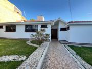 VENTA de casa con gran terreno y excelente ubicación en...