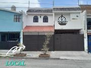 VENTA DE CASA COL. LOMA BONITA CON LOCAL Y 5 RECÁMARAS... VENTA DE CASA COL. LOMA BONITA CON LOCAL Y 5 RECÁMARAS...