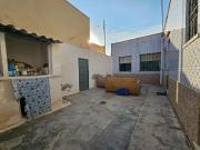 Venta de casa en planta baja con parcela para reformar a...