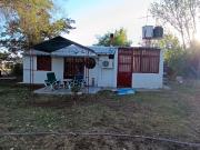 Venta de casa con piscina en el carrizal, barrio el coral