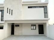 VENTA DE CASA CON ROOF GARDEN AL NORTE DE SALTILLO