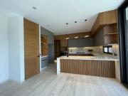 VENTA DE CASA CON SISTEMA INTELIGENTE, ACABADOS PREMIUM...