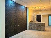 Venta de Casa con Suite Independiente, Orquideas, Mall...