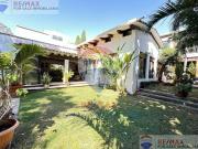 Venta de casa con uso de suelo mixto, Lomas de Atzingo,...