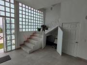 Venta de Casa con Vista Panorámica, Alberca y Jacuzzi en...