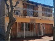 Venta de casa confortable con quincho y pileta,...