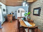 VENTA DE CASA CUATRO AMB