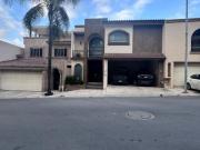 VENTA DE CASA CUMBRES 6TO SECTOR COLONIA PRIVADA