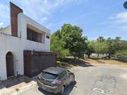 VENTA DE CASA CUMBRES DE MEREIDA MONTERREY N.L