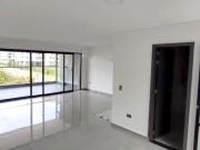 Venta de casa de 230 mt2, 3 niveles, 4 alcobas, sector...