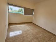 VENTA DE CASA DE 2 NIVELES EN FRACC. JARDINES DE TLAYACAPAN