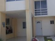 Venta de Casa de 2 niveles y 4 rec?maras en Fracc....