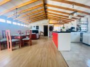 Venta De Casa De 2 Pisos Con Accesos Independientes