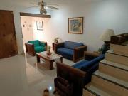 Venta de casa de 2 plantas de 3 Habitaciones en Col....