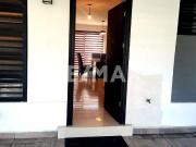 VENTA de Casa de 2 plantas | Semi Amueblada | 3...