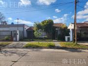 Venta de casa de 3 ambientes con cochera y quincho en...