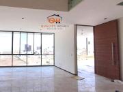 VENTA DE CASA DE 3 NIVELES EN CLUB DE GOLF LA LOMA...