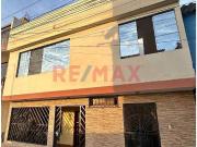 Venta De Casa De 3 Pisos Con Departamento Independiente...