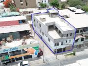 Venta de casa de 3 pisos en esquina frente a Facultad de...