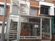 VENTA DE CASA DE 3 PISOS EN URBANIZACIÓN PIAMONTE –...