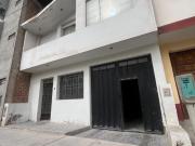 Venta de Casa de 3 Pisos en Villa El Salvador – 140 m²