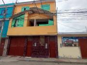 VENTA DE CASA DE 3 PISOS EN VILLA HEROES DEL CENEPA CONO SUR