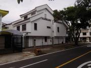 Venta de casa de 3 pisos Esquinera En el Barrio Nueva...