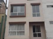 VENTA DE CASA DE 5 PISOS EN SAN JUAN DE LURIGANCHO DE 83M2