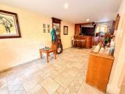 Casa en Venta en Col. del Valle, con patio y asador